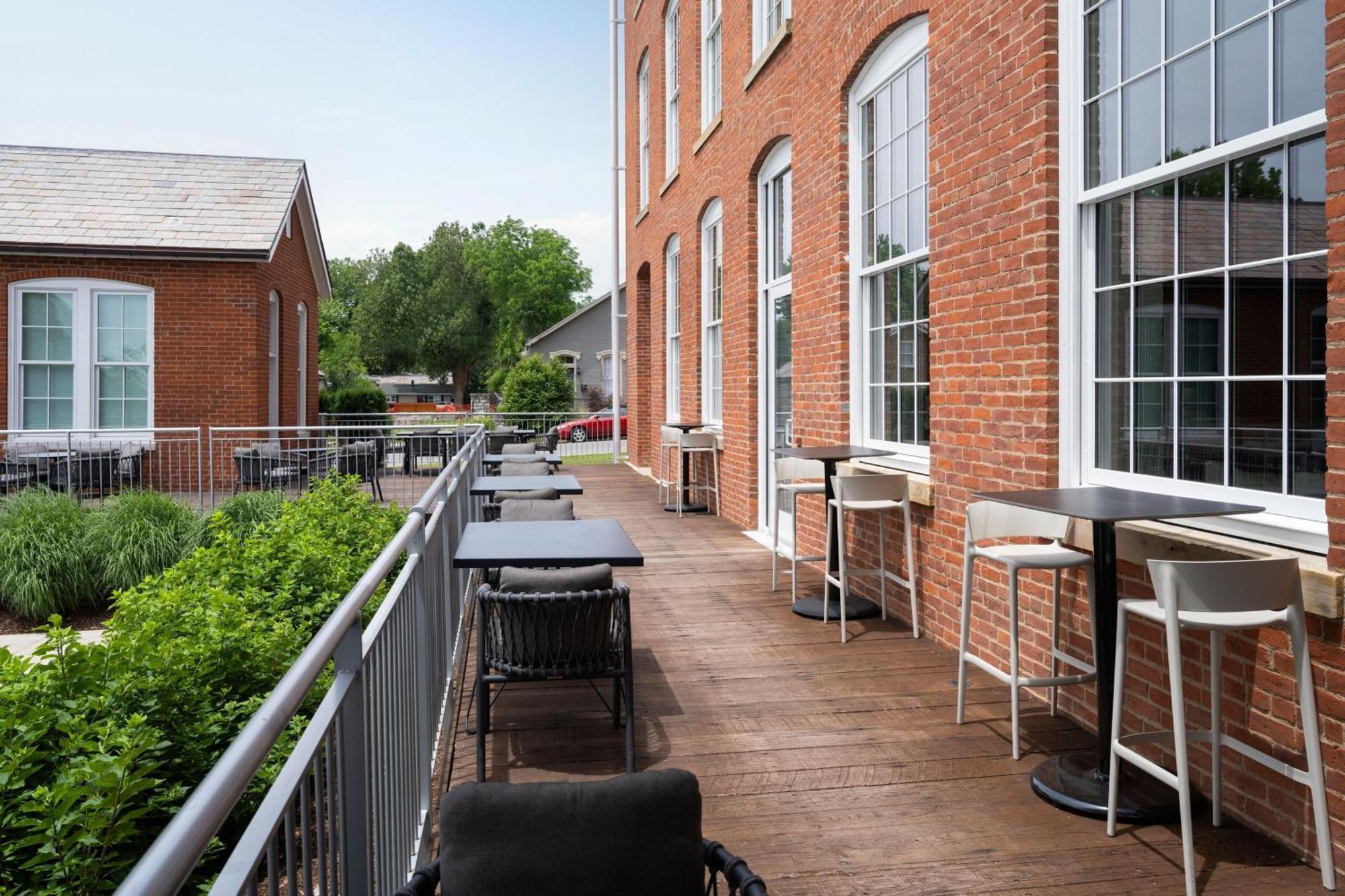 Fairfield Inn & Suites Madison Historic Eagle Cotton Mill Luaran gambar