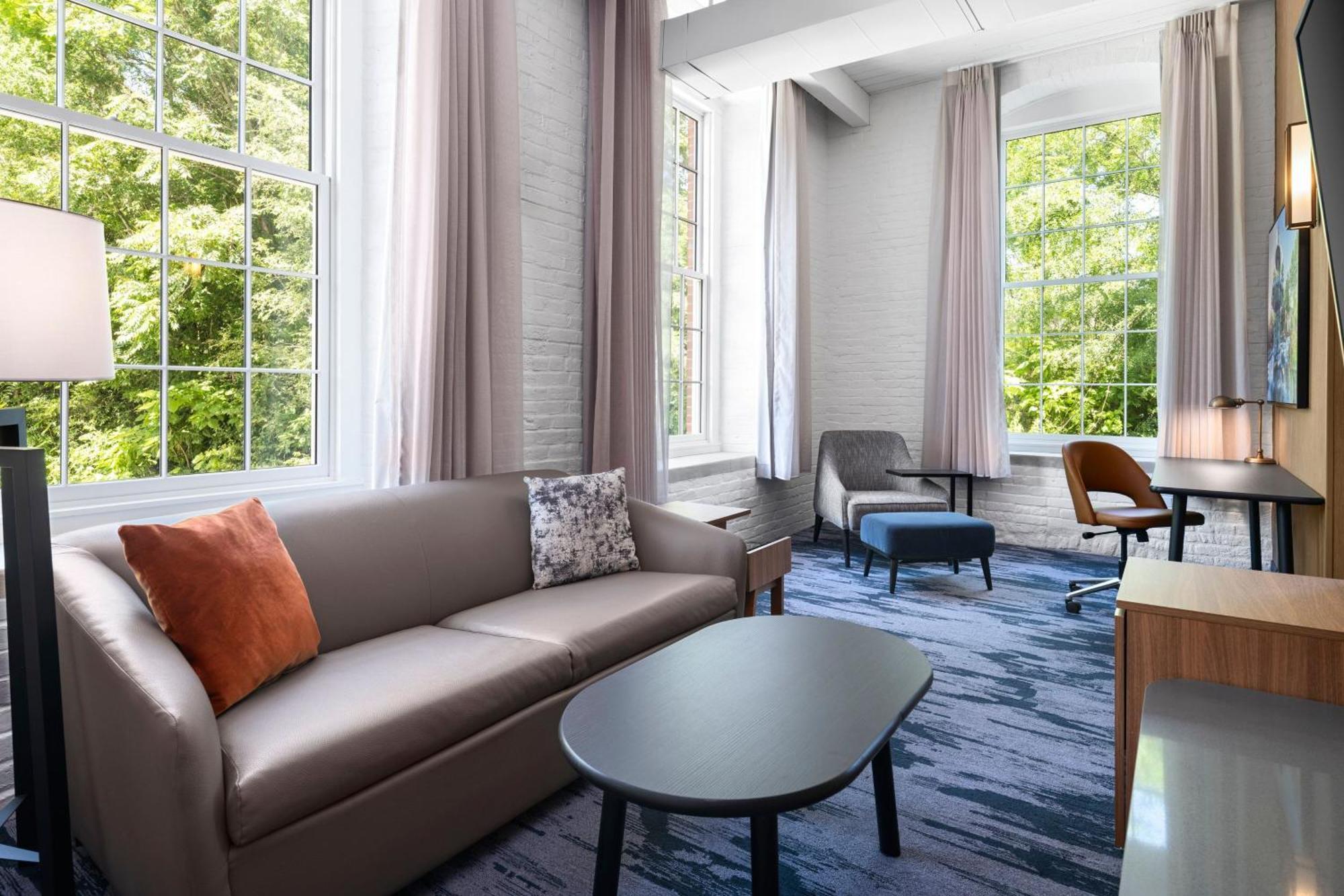 Fairfield Inn & Suites Madison Historic Eagle Cotton Mill Luaran gambar