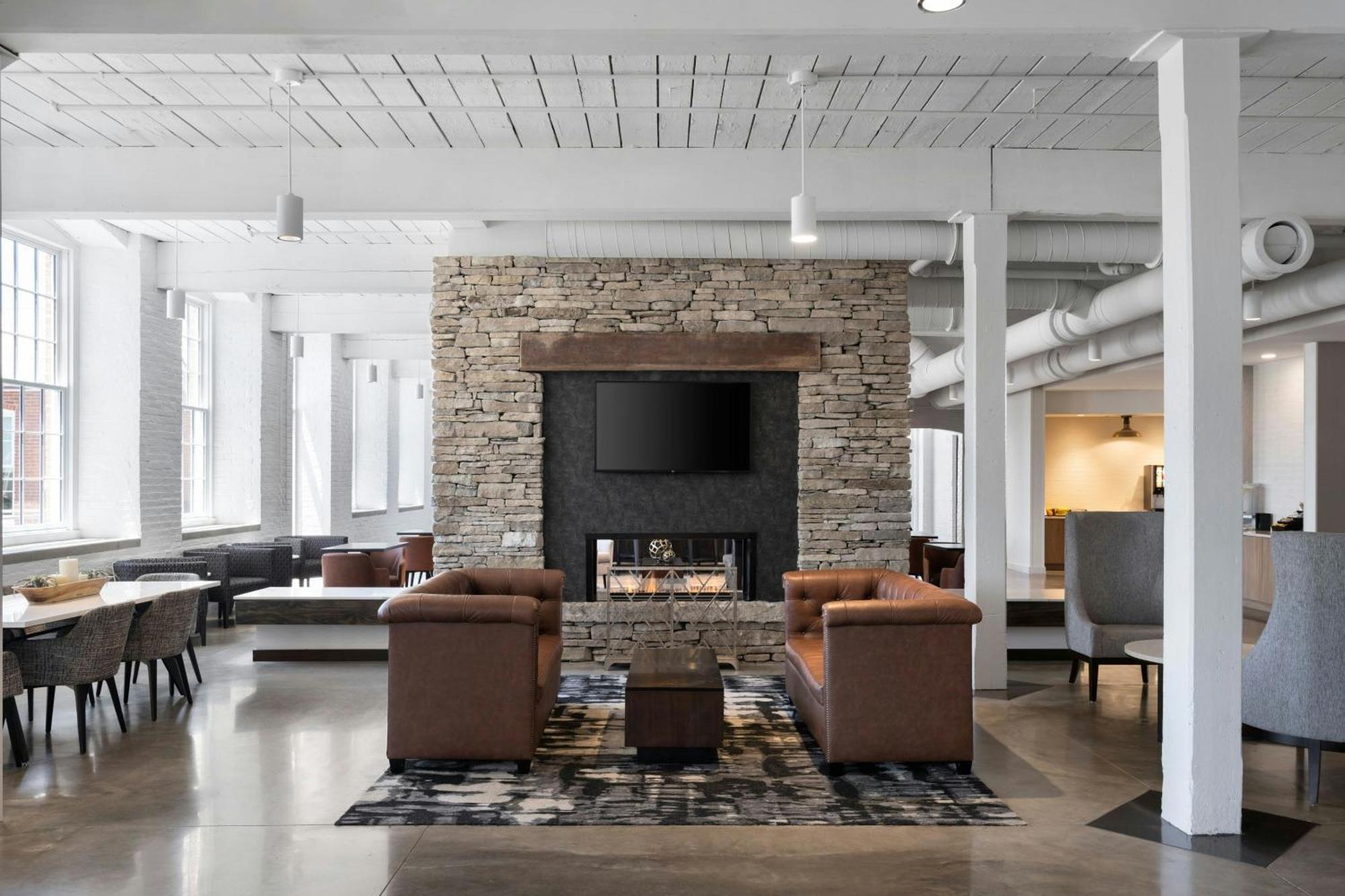 Fairfield Inn & Suites Madison Historic Eagle Cotton Mill Luaran gambar