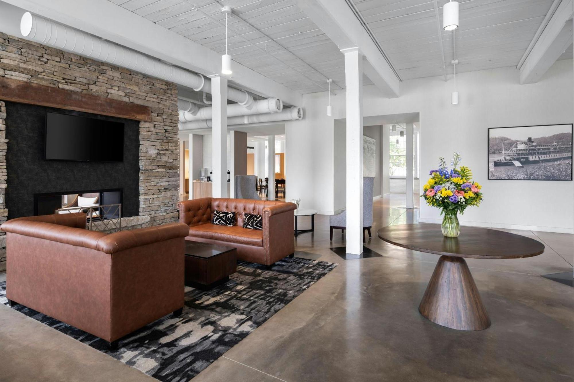 Fairfield Inn & Suites Madison Historic Eagle Cotton Mill Luaran gambar