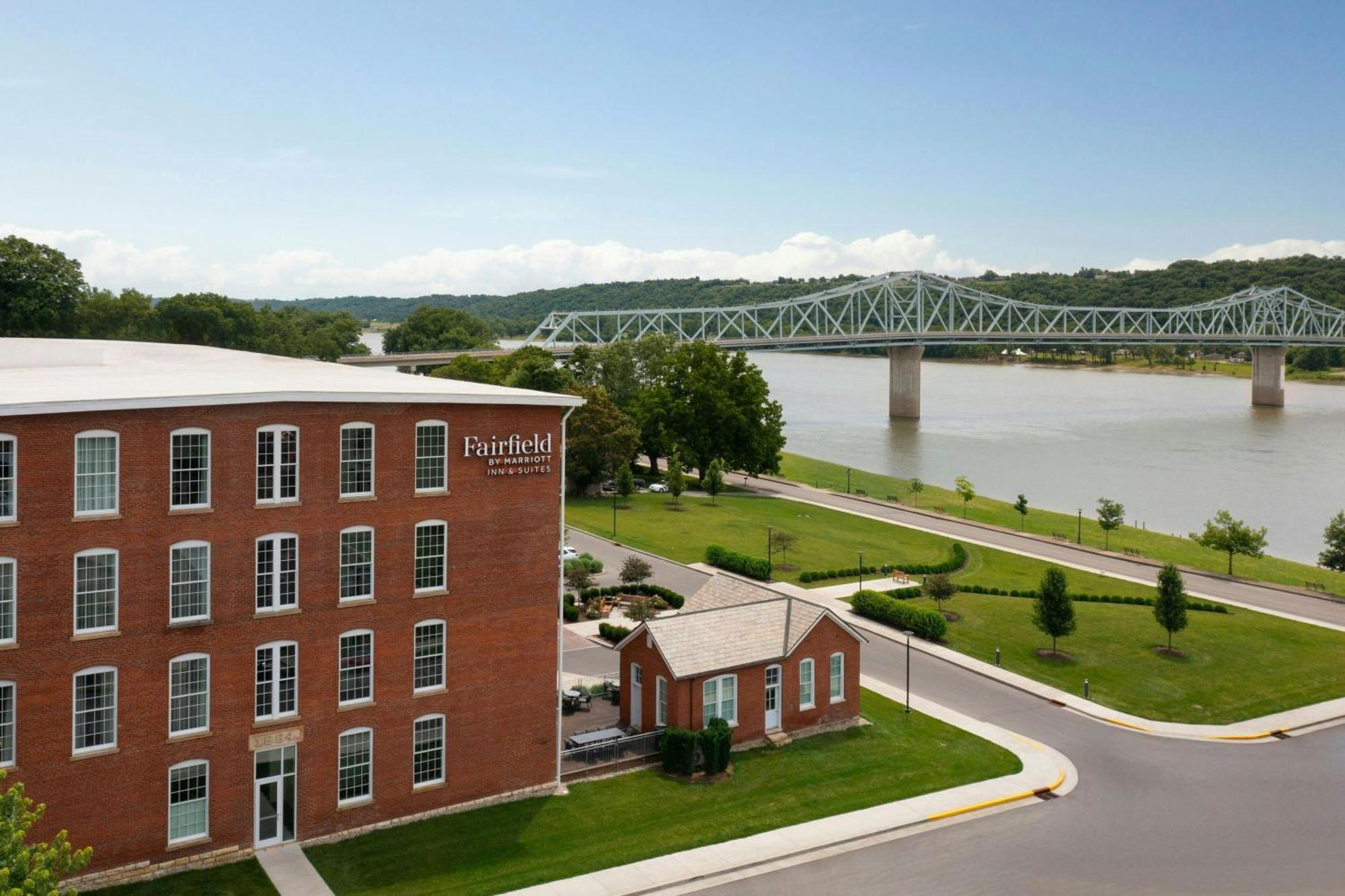Fairfield Inn & Suites Madison Historic Eagle Cotton Mill Luaran gambar